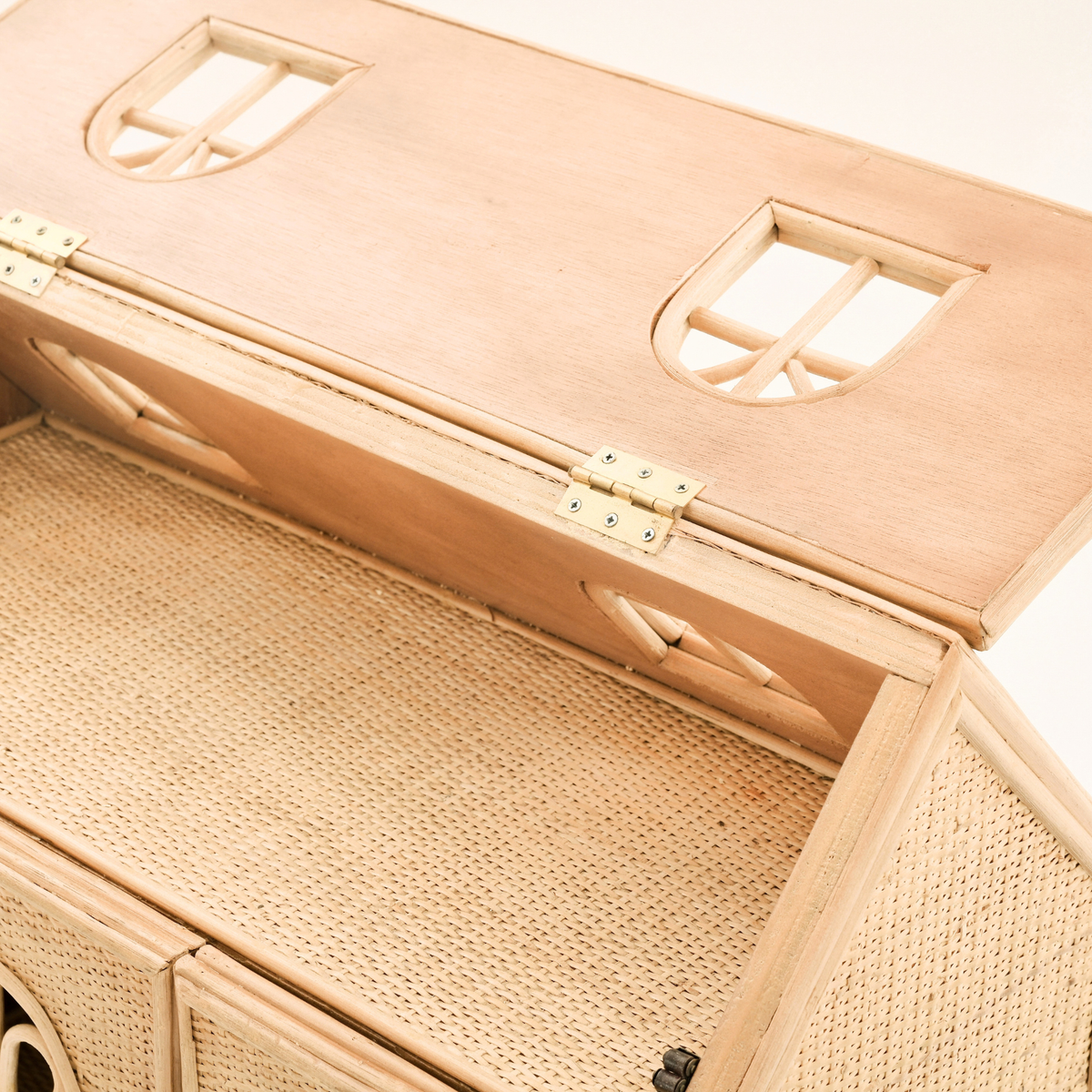 Pea's Dollhouse